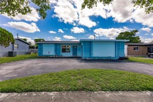 8480 Nw 29th St Sunrise, FL 33322 - MLS#A11898279