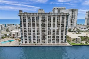 MLS# A11898286, Hollywood, Florida 33019