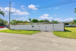 2631 Flamingo Ln Fort Lauderdale, FL 33312 - MLS#A11898301