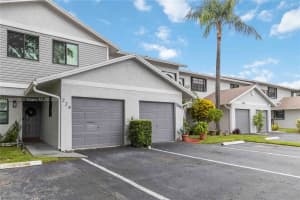 230 Nw 106th Ter Pembroke Pines, FL 33026 - MLS#A11898326
