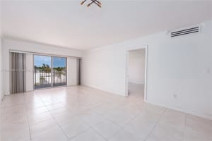 1000 Michigan Ave 501 Miami Beach, FL 33139 - MLS#A11898330
