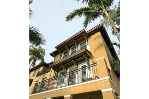 1006 Sw 147th Ave 10601 Pembroke Pines, FL 33027 - MLS#A11898362