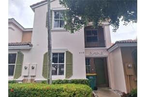 2318 Ne 42nd Cir, Homestead