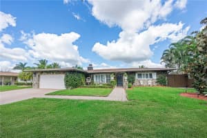11041 Nw 22nd St, Pembroke Pines