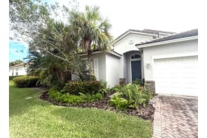 9517 Sw Flowermound Cir Port Saint Lucie, FL 34987 - MLS#A11898428