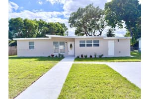 124 Harvard Rd, West Park