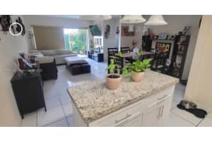 4210 Nw 79th Ave 1e Doral, FL 33166 - MLS#A11898494