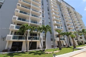 13499 Biscayne Blvd 404, North Miami 13499 Biscayne Blvd 404, North Miami