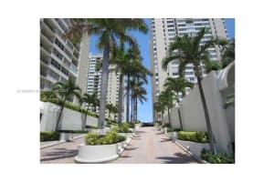 1890 S Ocean Dr 504 Hallandale Beach, FL 33009 - MLS#A11898548