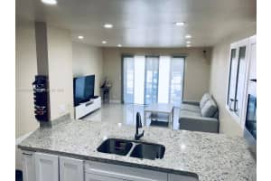 5790 Stirling Rd 108 Hollywood, FL 33021 - MLS#A11898580