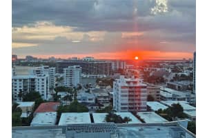 6801 Collins Ave 1402 Door 1412 L Miami Beach, FL 33141 - MLS#A11898581