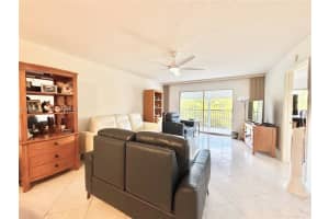 13105 Sw 16th Ct 407l, Pembroke Pines
