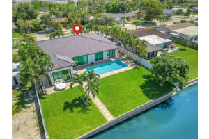 21100 Ne 25th Ct, Miami