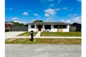 3763 Nw 204th St, Miami Gardens