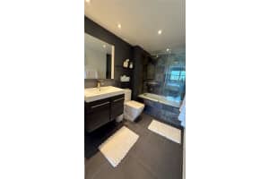 90 Alton Rd 909 Miami Beach, FL 33139 - MLS#A11898652