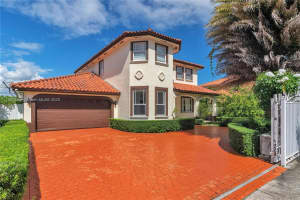 9261 Sw 174th St Palmetto Bay, FL 33157 - MLS#A11898661