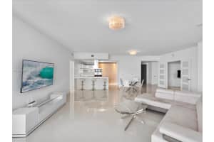 17301 Biscayne Blvd 1704 North Miami Beach, FL 33160 - MLS#A11898669