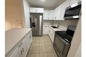 7090 Nw 179th St 102 Hialeah, FL 33015 - MLS#A11898672