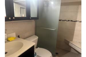 3992 W 8th Ln 24 Hialeah, FL 33012 - MLS#A11898680