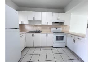 519 W 68th St 2 Hialeah, FL 33014 - MLS#A11898681