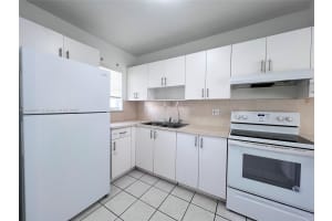 519 W 68th St 2 Hialeah, FL 33014 - MLS#A11898681