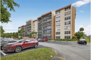 3821 Environ Blvd 411, Lauderhill
