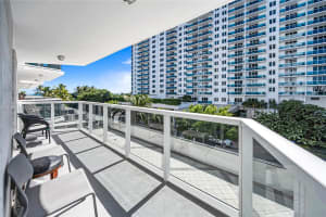 2401 Collins Ave APT 507, Miami Beach, FL 33140, - MLS#A11898701