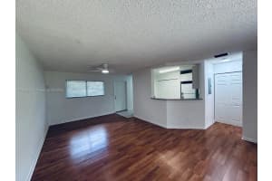 3453 Nw 44th St 105 Oakland Park, FL 33309 - MLS#A11898705