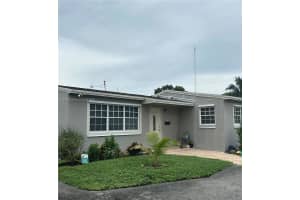1041 Nw 196th St Rear Miami Gardens, FL 33169 - MLS#A11898740