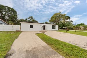 8560 Southampton Dr Miramar, FL 33025 - MLS#A11898753