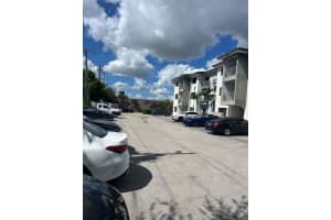 885 E 1st Ave 303 Hialeah, FL 33010 - MLS#A11898801