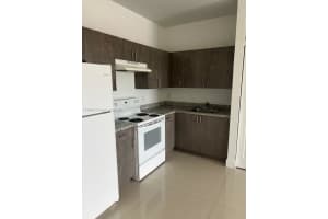 885 E 1st Ave 303 Hialeah, FL 33010 - MLS#A11898801