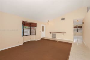 880 Nw 110th Ave Coral Springs, FL 33071 - MLS#A11898834