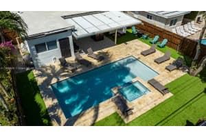 1230 Johnson St, Hollywood