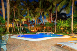 725 Harrison St Hollywood, FL 33019 - MLS#A11898861