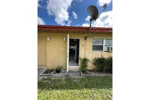 5797 Flagler St 2 Hollywood, FL 33023 - MLS#A11898873