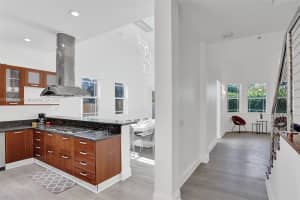 1207 Sw 21st St Fort Lauderdale, FL 33315 - MLS#A11898875