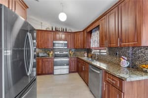 823 E Palm Run Dr North Lauderdale, FL 33068 - MLS#A11898882
