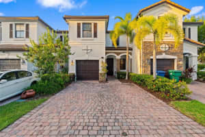 11255 Nw 88th St Doral, FL 33178 - MLS#A11898908