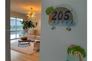 3050 Ne 48th St 205 Fort Lauderdale, FL 33308 - MLS#A11898914