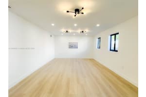 1040 Ne 143rd St North Miami, FL 33161 - MLS#A11898932