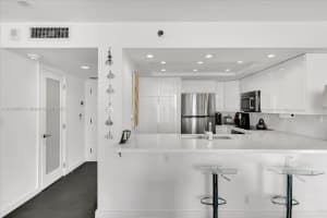 400 S Pointe Drive 1708 Miami Beach, FL 33139 - MLS#A11898966