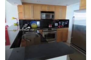 345 Ocean Dr, Miami Beach, FL 33139, Sold 12/09/25