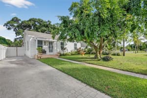 1606 N D St Lake Worth, FL 33460 - MLS#A11899002