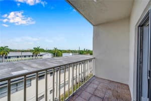 16750 Ne 10th Ave 329 North Miami Beach, FL 33162 - MLS#A11899014