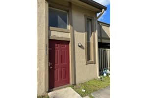 5616 Nw 21st St 30-e Lauderhill, FL 33313 - MLS#A11899024