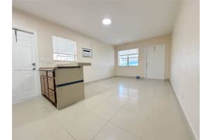 326 Ne 6th St 1-3 Hallandale Beach, FL 33009 - MLS#A11899035