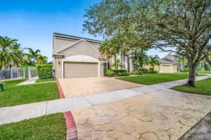 10045 Grove Ln Cooper City, FL 33328 - MLS#A11899051