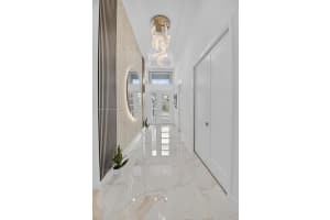 8317 Essex Country Club Dr Boca Raton, FL 33434 - MLS#A11899070