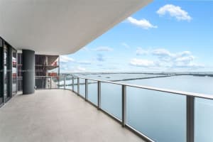 700 Ne 24 St 5401, Miami